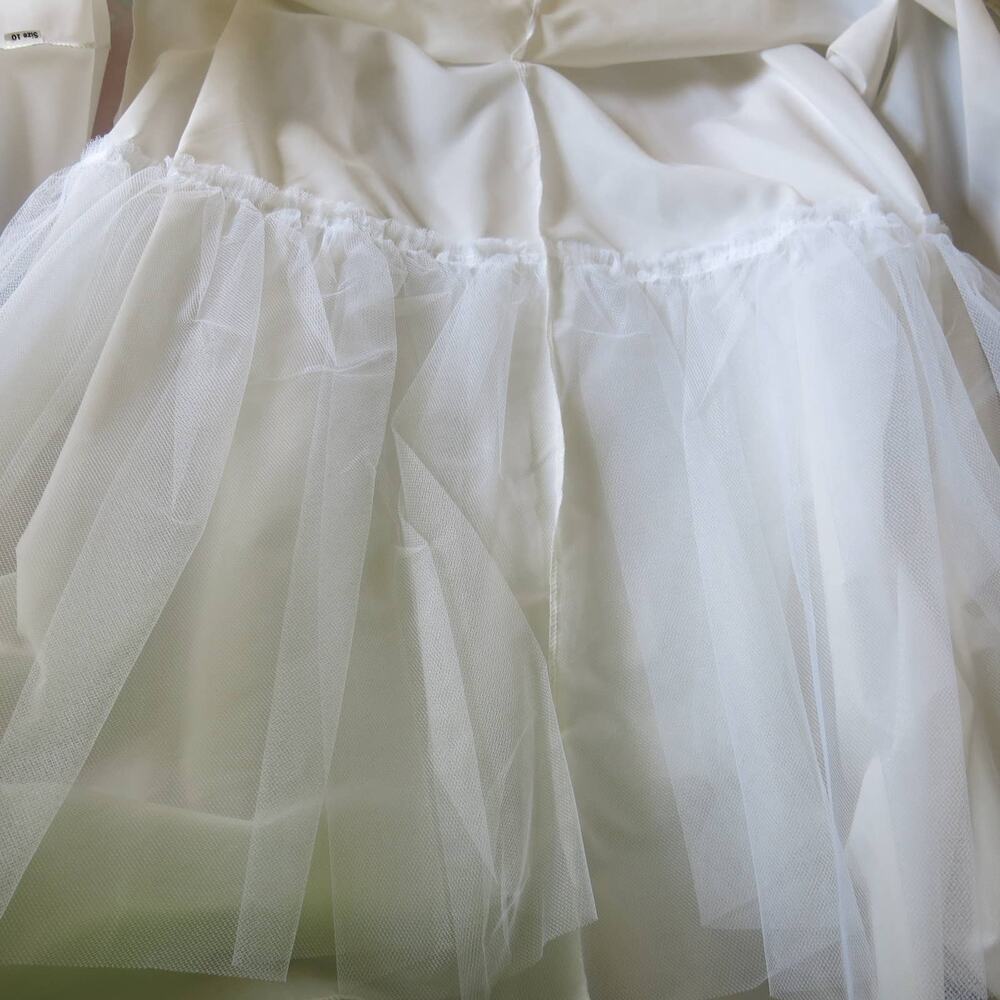 VINTAGE Petticoat Slip Size 10 Ruffled Layered Tulle Full Puffy Prairie Cottage - Picture 9 of 10